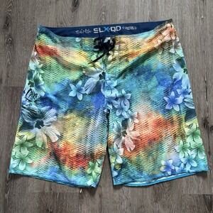 SALT LIFE Men's Sz 40 SLX-QD Vapor Stretch‎ Board Shorts Scales Ocean Floral
